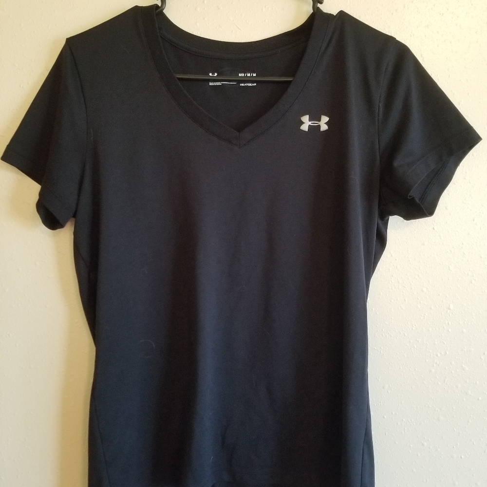 Black Under Armour V neck tee